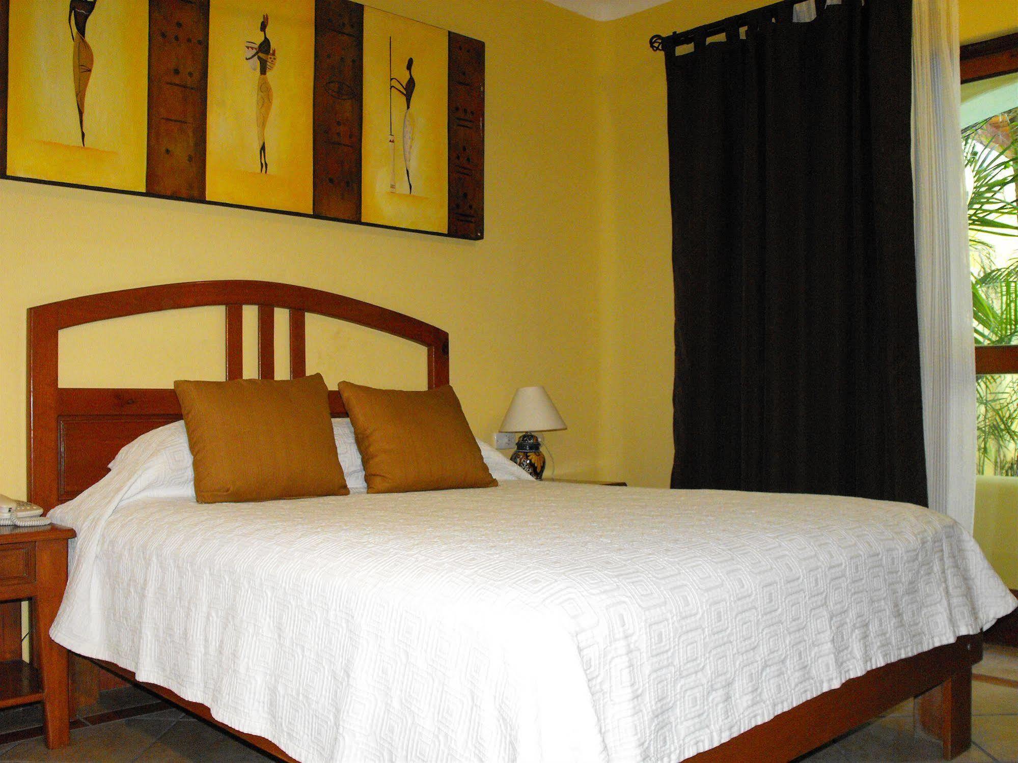 Hotel Riviera Caribe Maya Плая дел Кармен Екстериор снимка